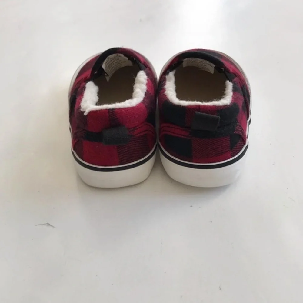 BABygap buffalo plaid slip on shoes EUC size 6